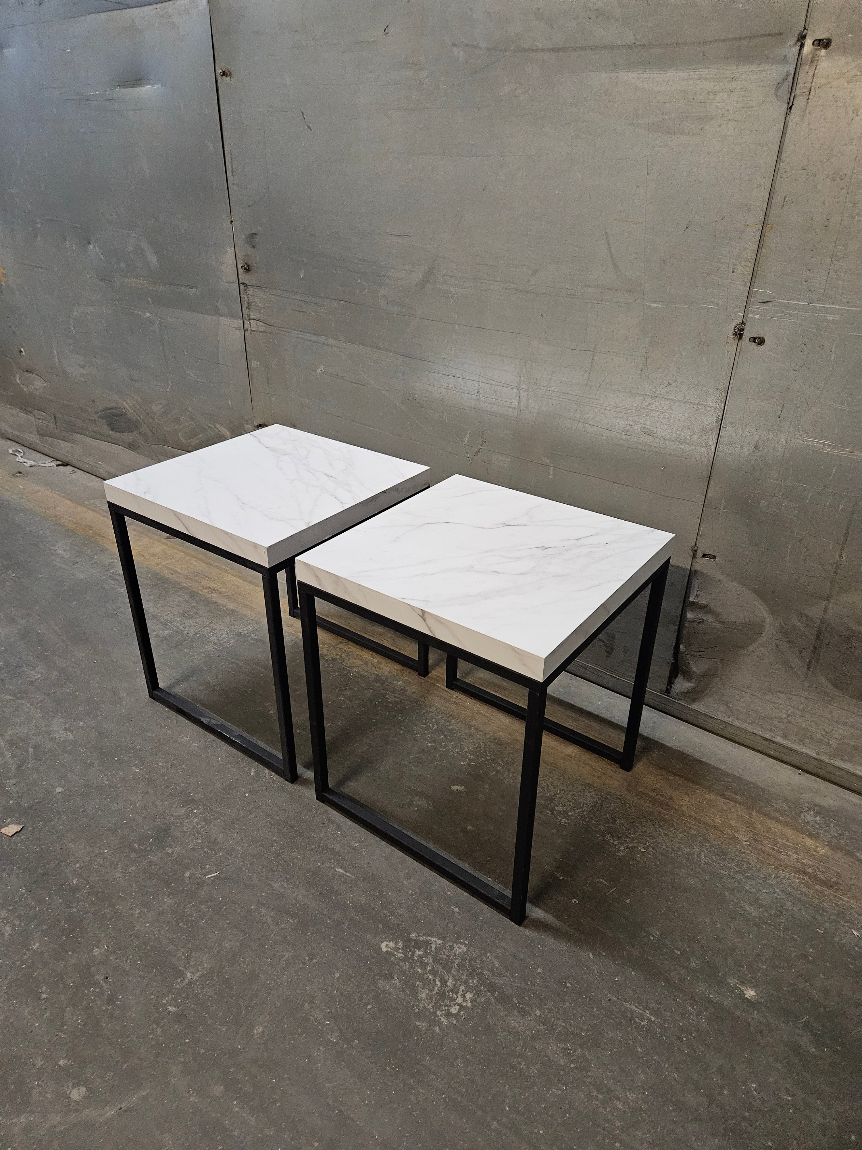 SET side table pedestal