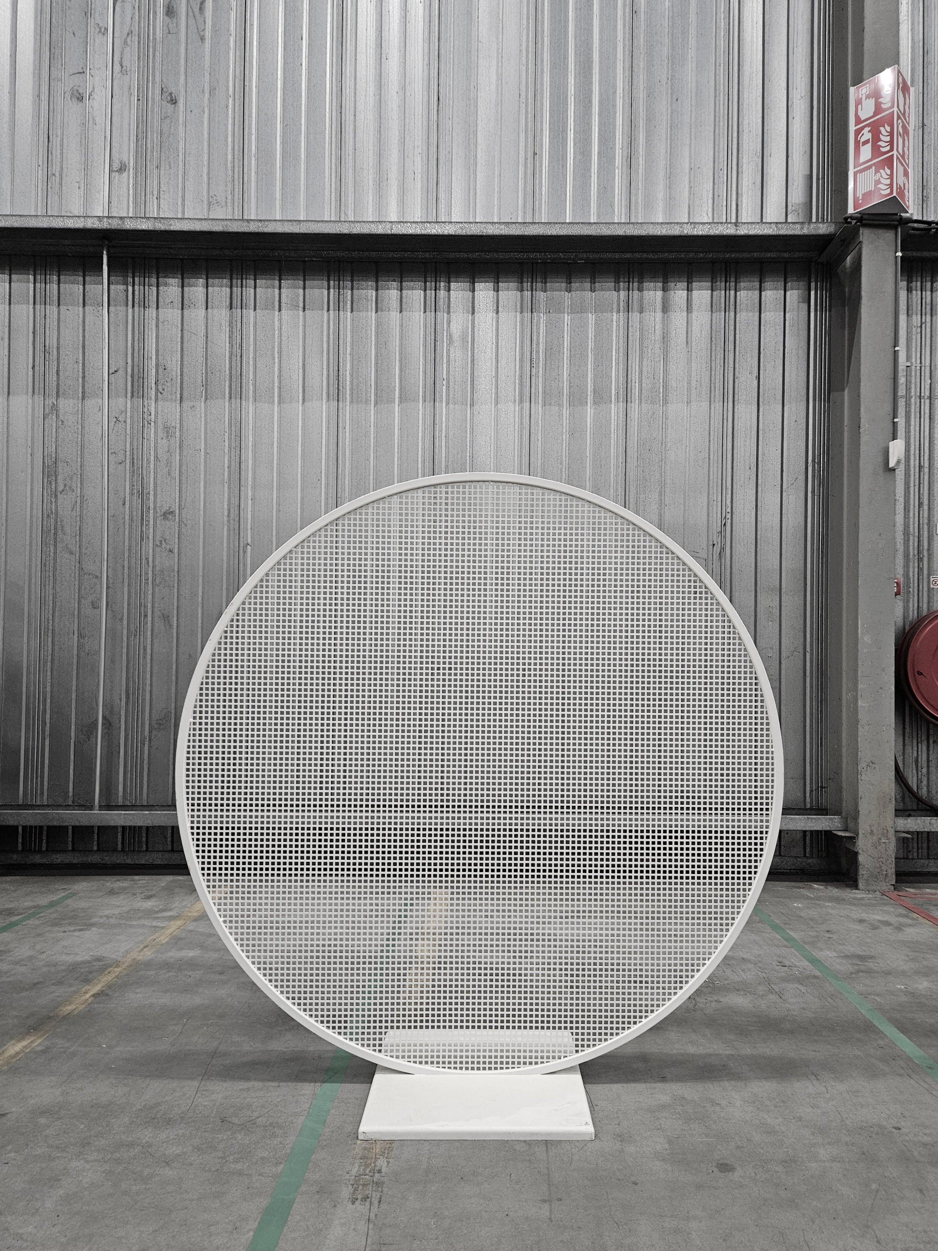 Display circle