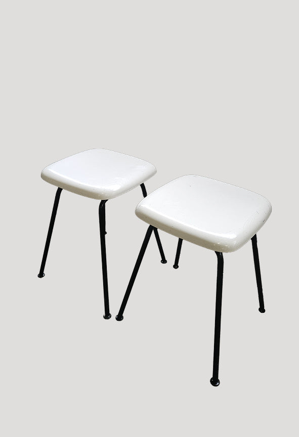 SET stools