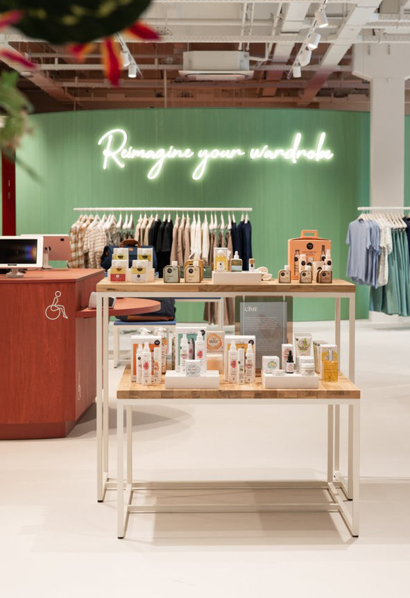 Cabinets pedestals and tables Herso