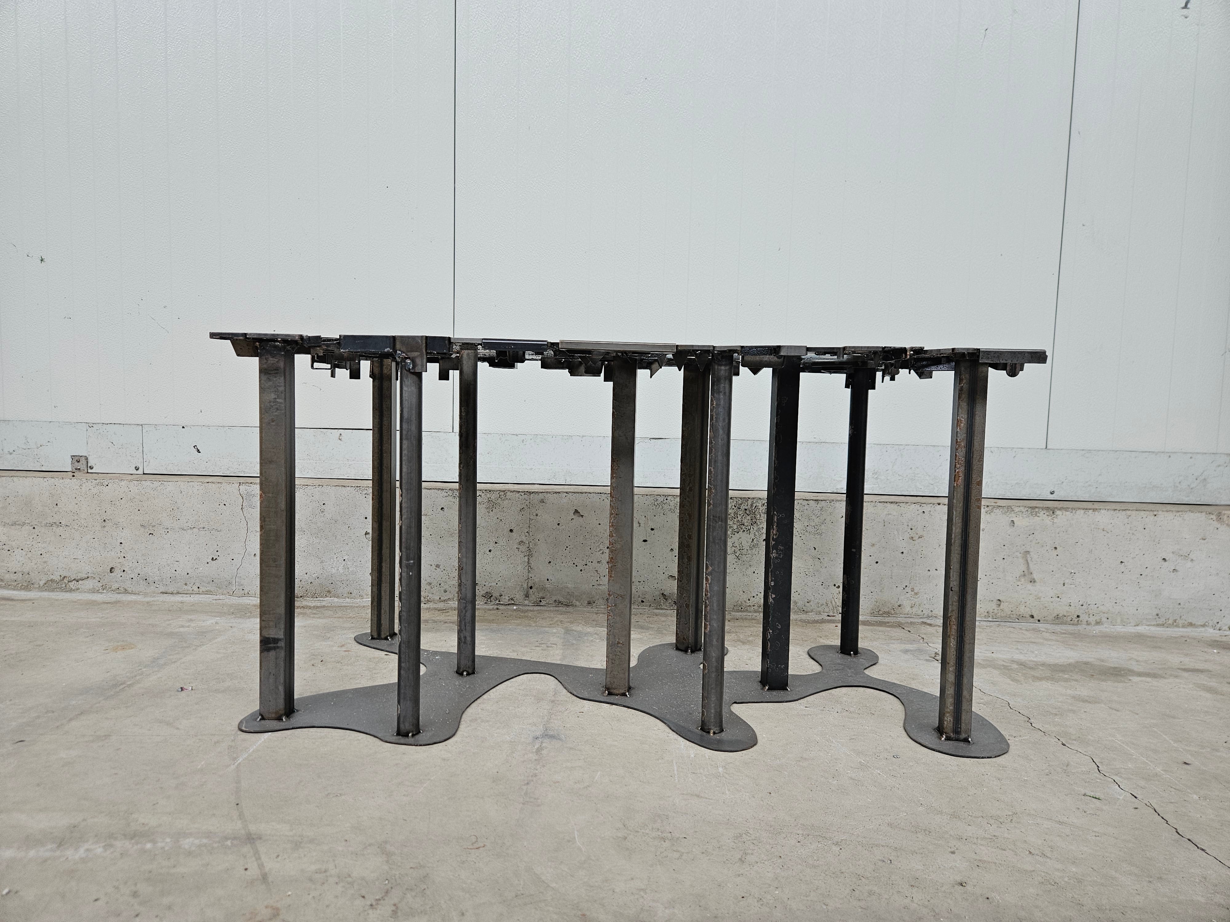 Sidetable #19