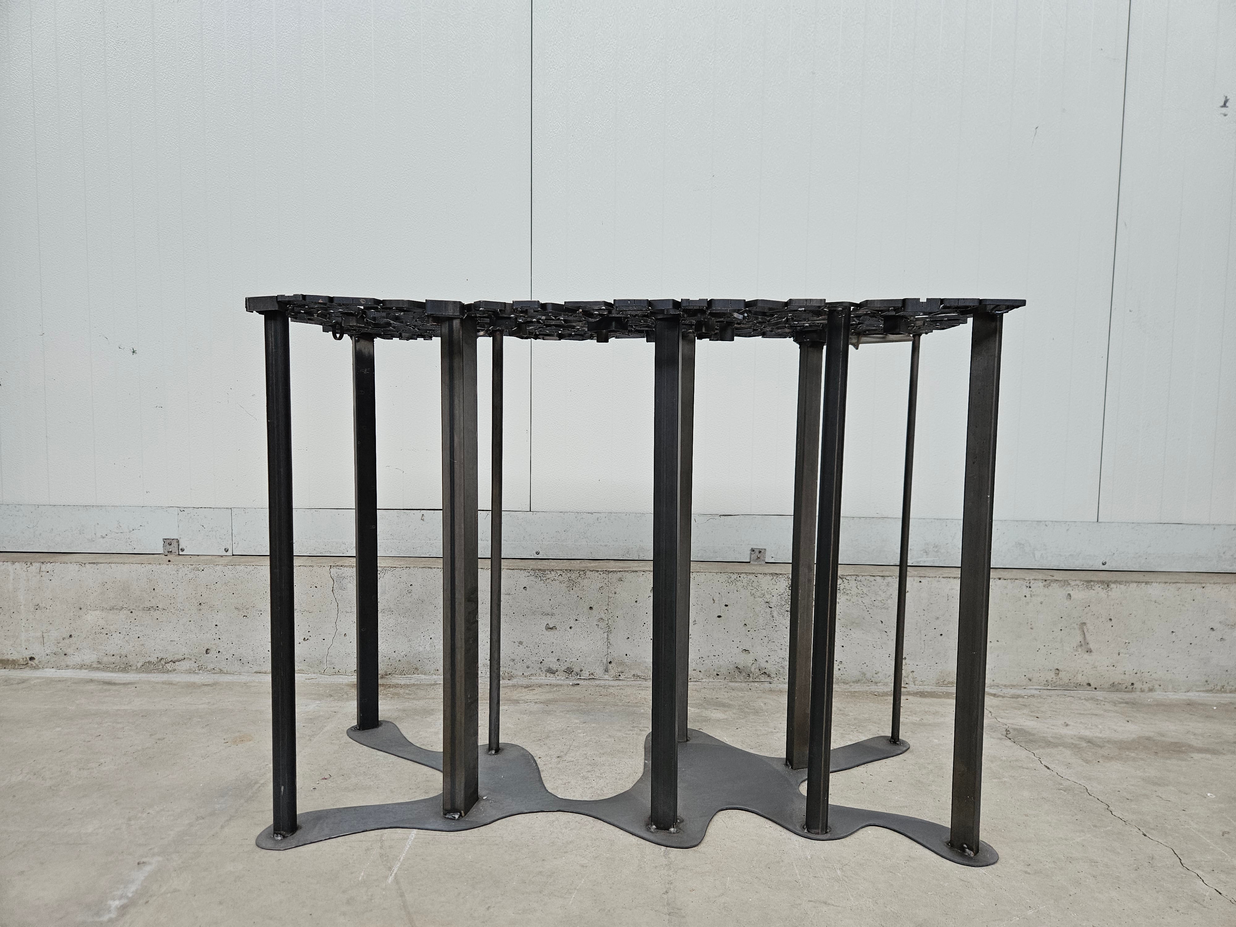Sidetable #31
