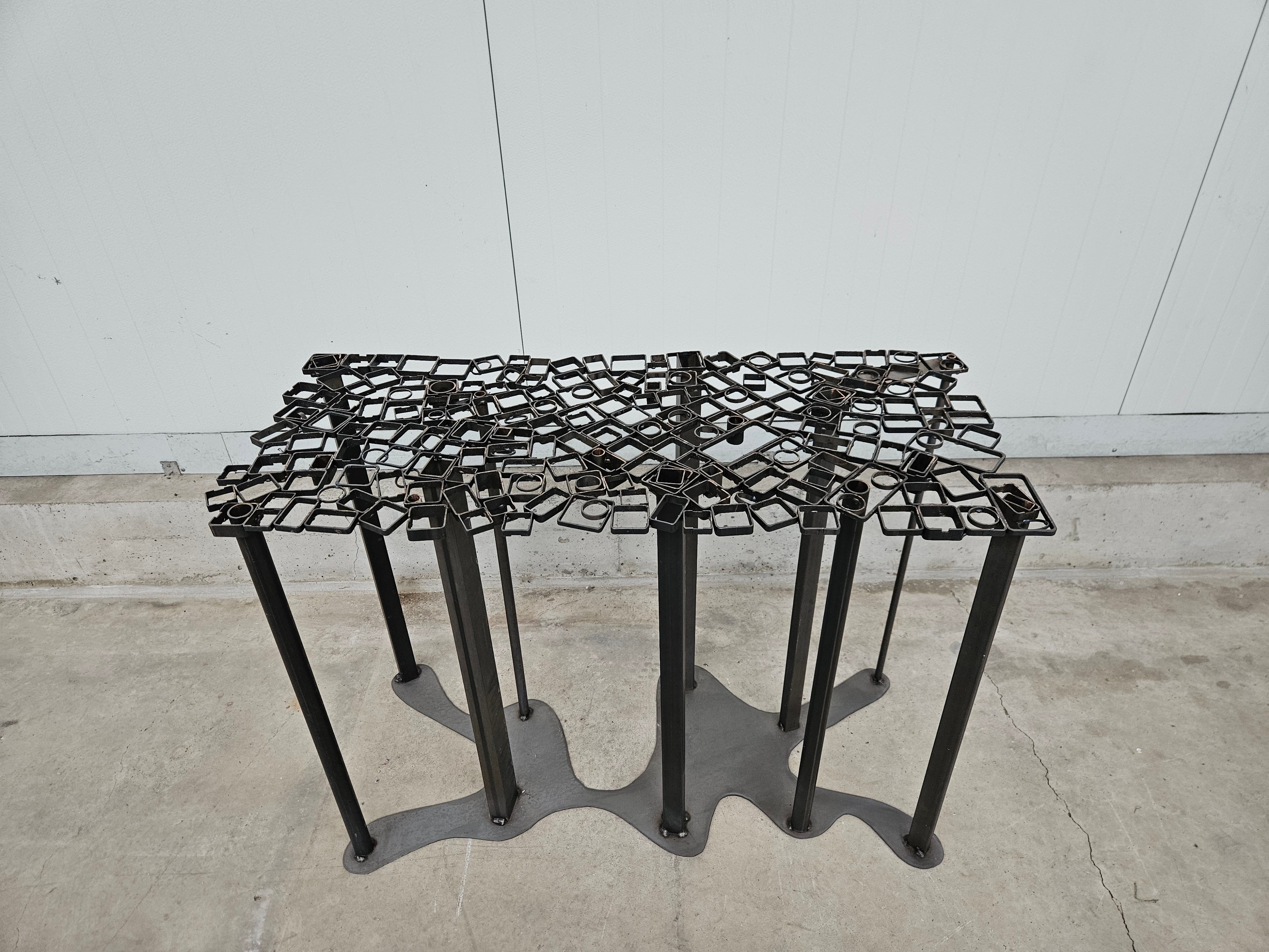 Sidetable #31