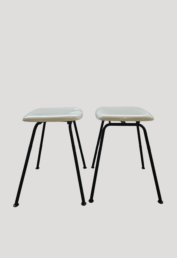 SET stools