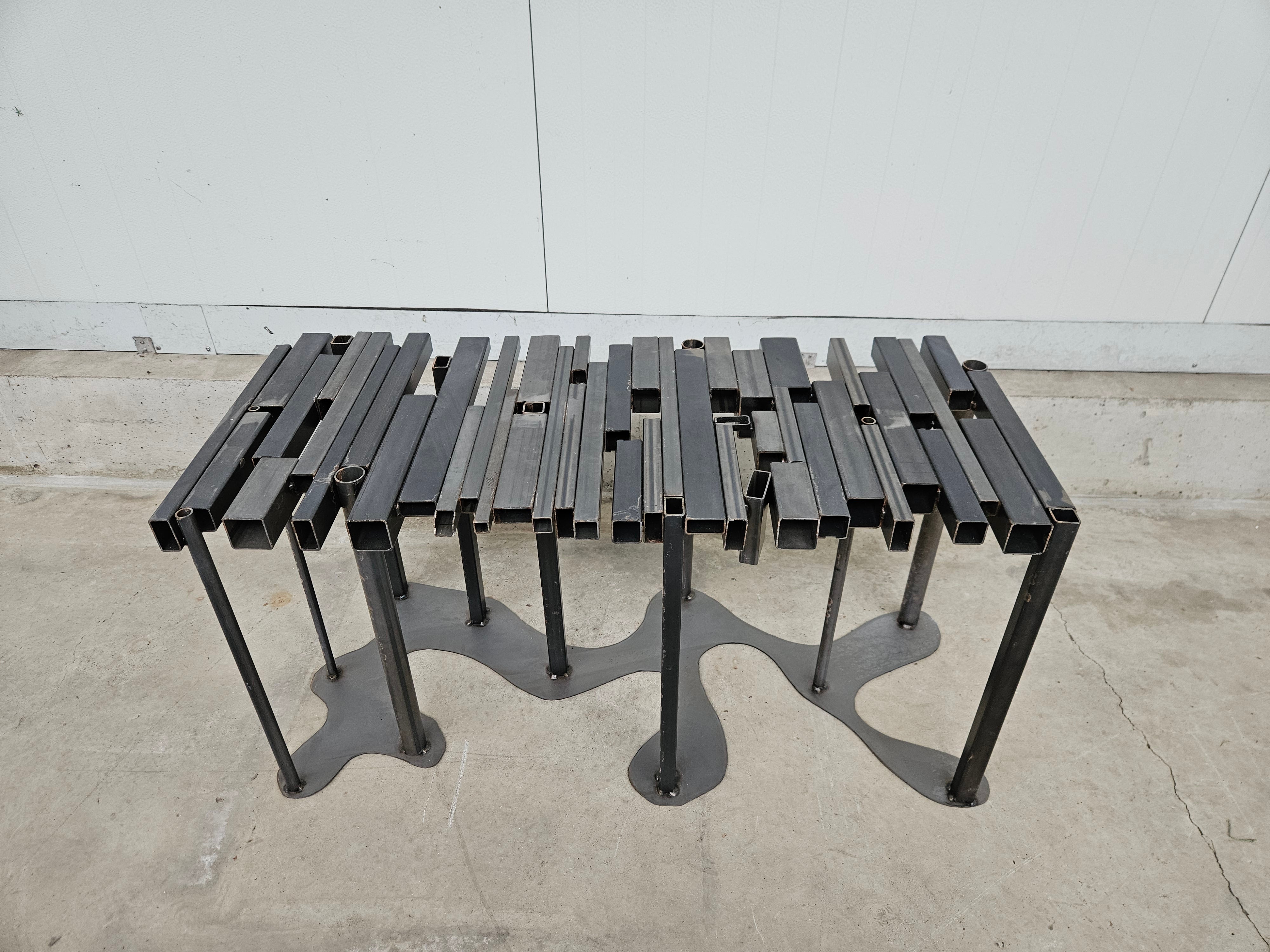 Sidetable #26