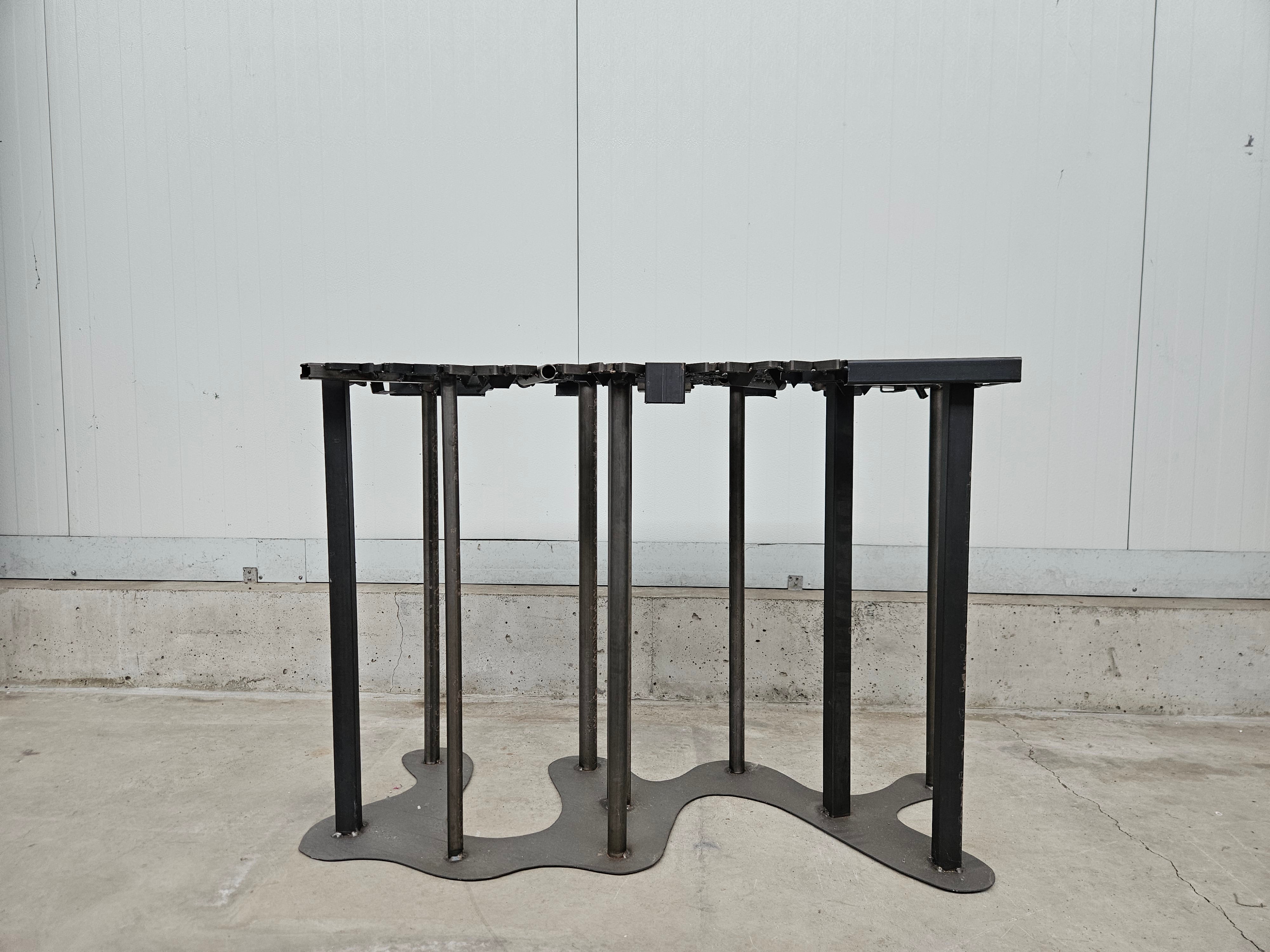 Sidetable #33